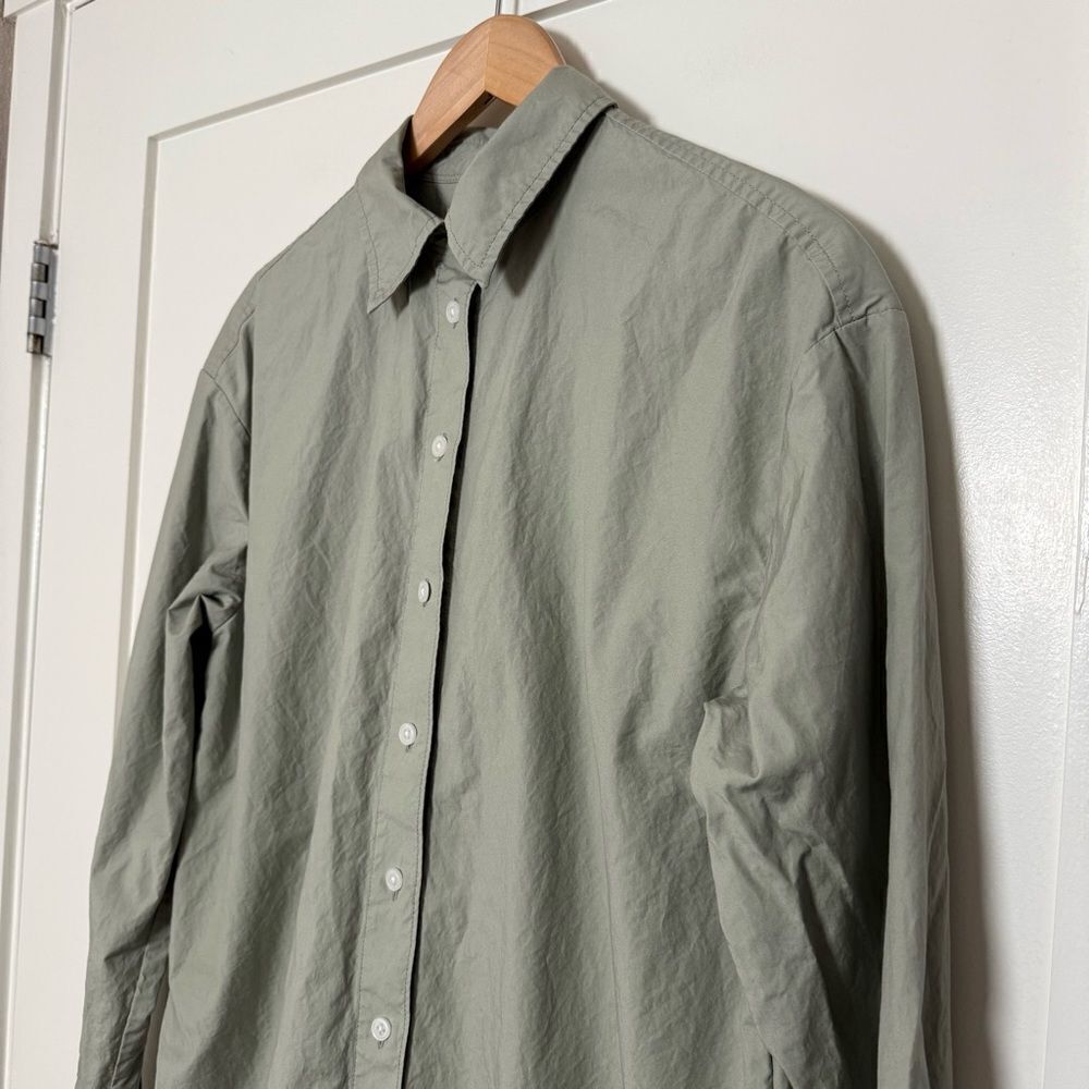 Everlane Boyfriend Shirt Womens XS Sage Green Long Sleeve Slits Supima Cotton - Picture 2 of 13